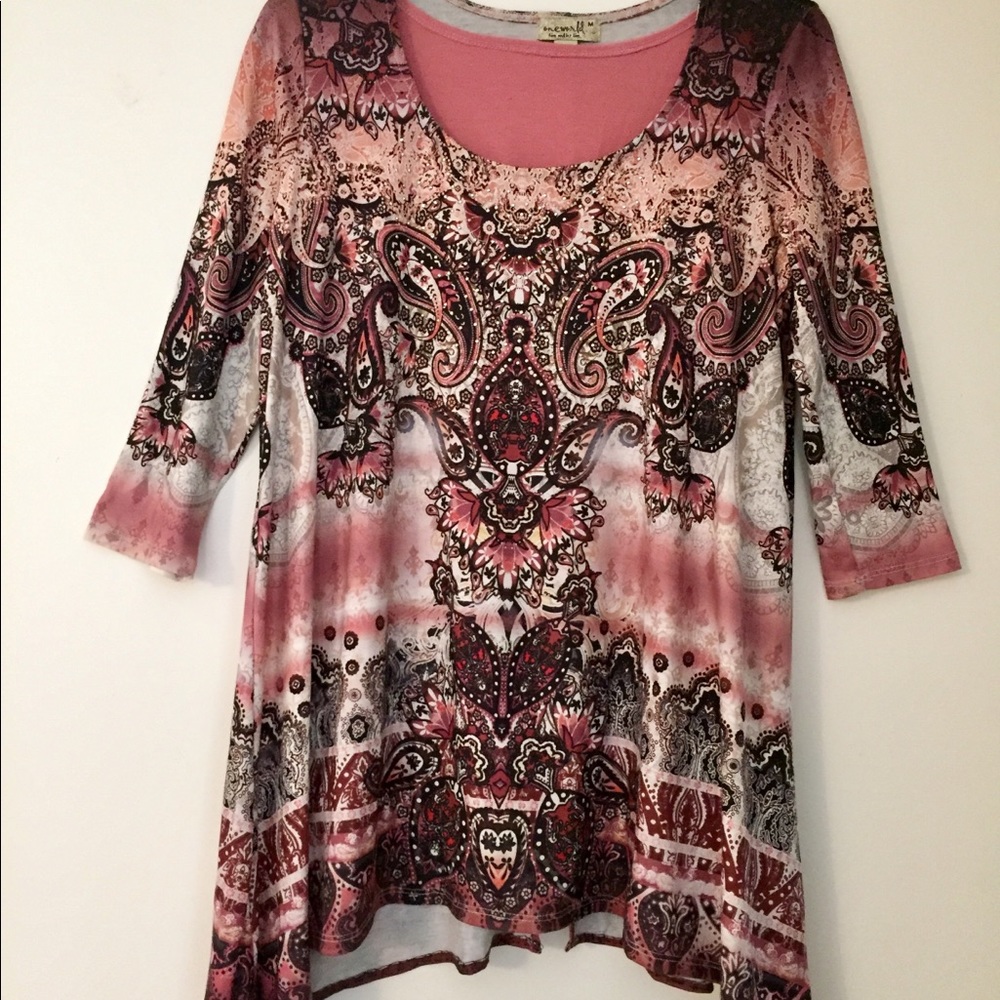 One World Tunic Top and Attached Solid Shell M